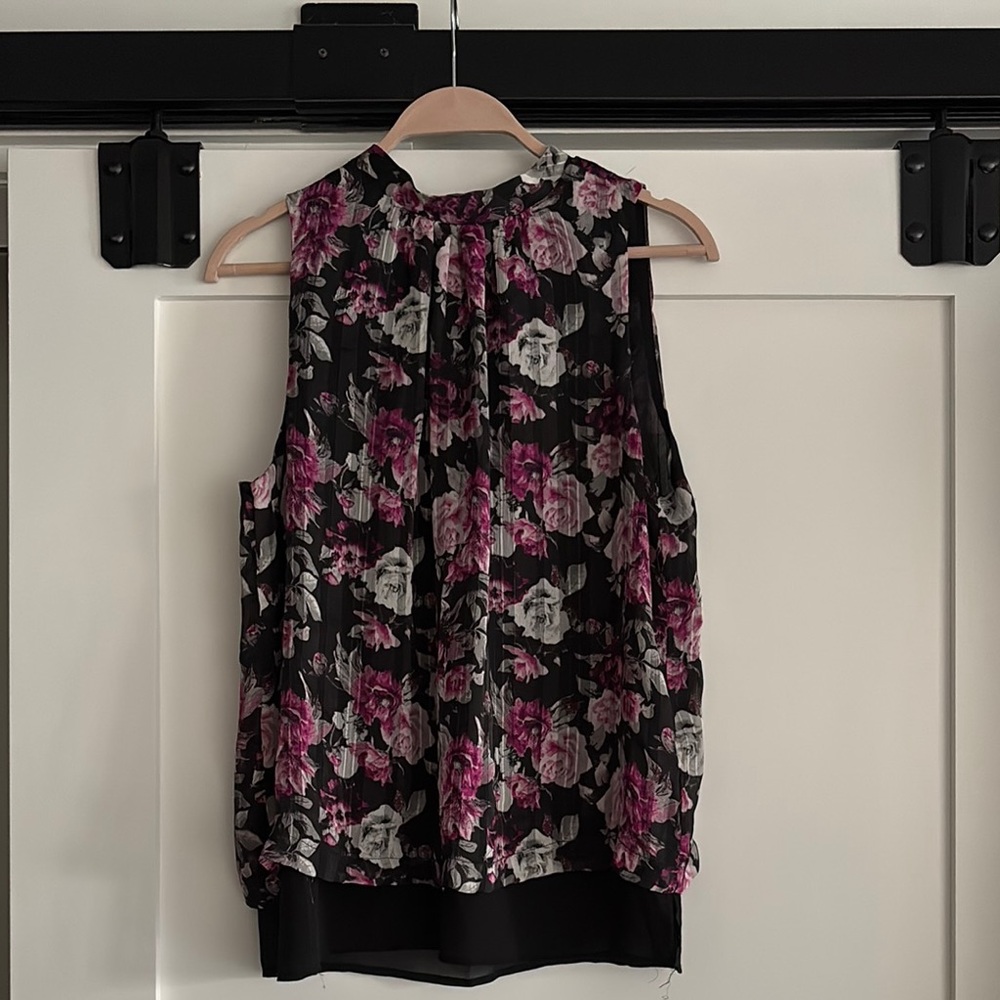 Suzy Shier Black and Pink Floral Blouse